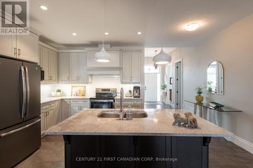 2263 Callingham Drive, London, ON - Indoor Photo Showing Kitchen With Stainless Steel Kitchen With Double Sink With Upgraded Kitchen