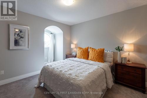 2263 Callingham Drive, London, ON - Indoor Photo Showing Bedroom