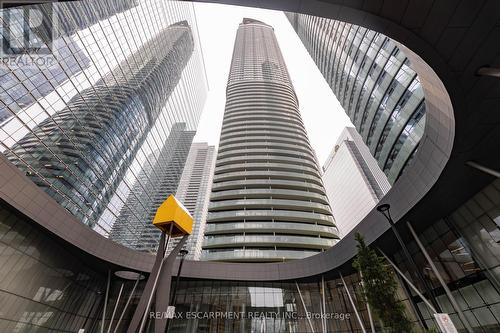 5110 - 14 York Street, Toronto (Waterfront Communities), ON - Outdoor With Facade