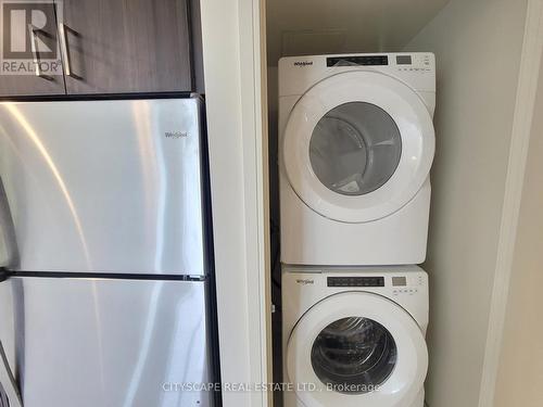 607 - 8010 Derry Road, Milton (Coates), ON - Indoor Photo Showing Laundry Room