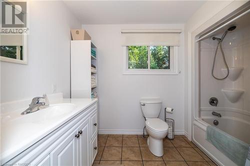 79 Howard Bowman Drive, Tobermory, ON - Indoor Photo Showing Bathroom