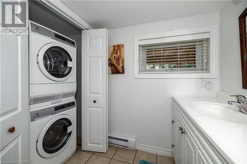 79 Howard Bowman Drive, Tobermory, ON - Indoor Photo Showing Laundry Room