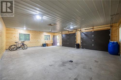 79 Howard Bowman Drive, Tobermory, ON - Indoor Photo Showing Garage