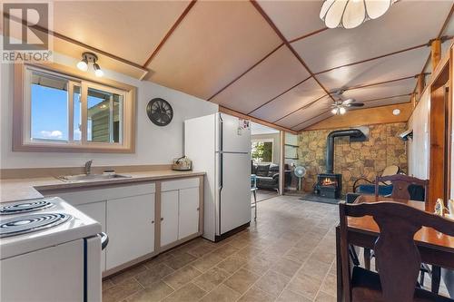 414 Greenway Drive, Westmeath, ON - Indoor Photo Showing Kitchen