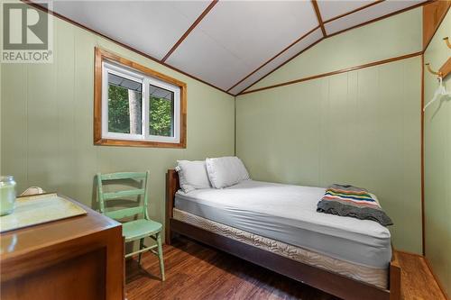 414 Greenway Drive, Westmeath, ON - Indoor Photo Showing Bedroom