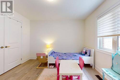 1409 Blackmore Street N, Innisfil, ON - Indoor Photo Showing Bedroom