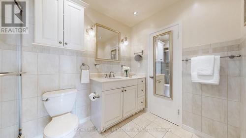 185 Sentinel Road, Toronto (York University Heights), ON - Indoor Photo Showing Bathroom