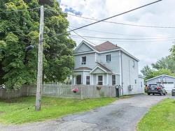 15 Park Street  Amherst, NS B4H 2R3