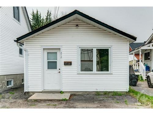 208 Bell Street, Arnprior, ON 