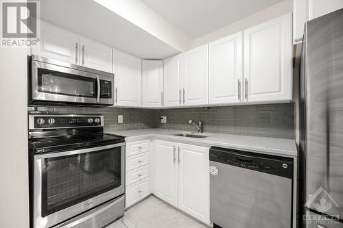 266 Lorry Greenberg Drive Unit#312, Ottawa, ON - Indoor Photo Showing Kitchen