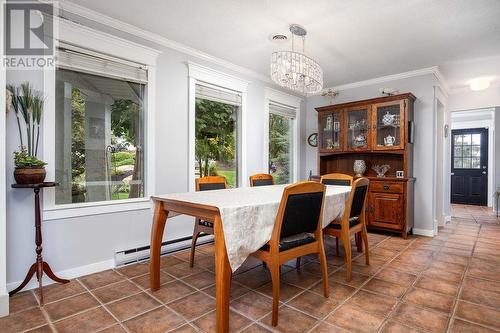 486 Terrace Drive, Coldstream, BC - Indoor Photo Showing Dining Room