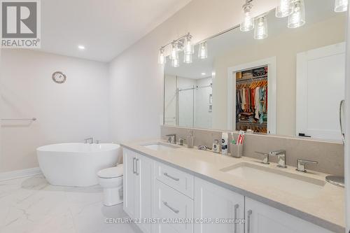 154 - 2261 Linkway Boulevard, London, ON - Indoor Photo Showing Bathroom