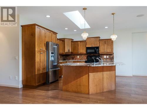 2365 Stillingfleet Road Unit# 75, Kelowna, BC - Indoor Photo Showing Kitchen