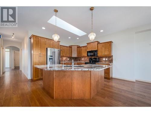 2365 Stillingfleet Road Unit# 75, Kelowna, BC - Indoor Photo Showing Kitchen