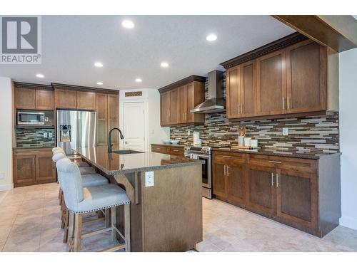 7657 Stillwater Crescent, Prince George, BC - Indoor Photo Showing Kitchen With Upgraded Kitchen