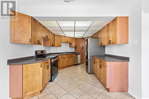 604 - 192 Jarvis Street, Toronto (Church-Yonge Corridor), ON - Indoor Photo Showing Kitchen