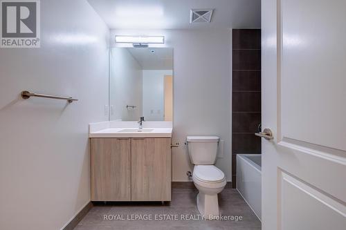 4705 - 8 Widmer Street, Toronto, ON - Indoor Photo Showing Bathroom