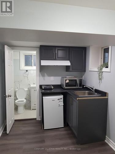 95 Prairie Drive, Toronto (Oakridge), ON - Indoor Photo Showing Laundry Room