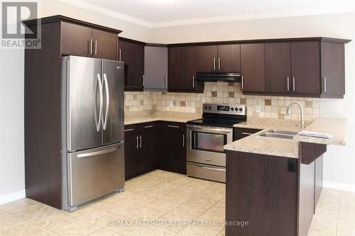 23 - 960 Bitterbush Crescent, London, ON - Indoor Photo Showing Kitchen With Double Sink With Upgraded Kitchen