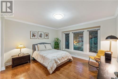 800 Nivens Place, Ottawa, ON - Indoor Photo Showing Bedroom