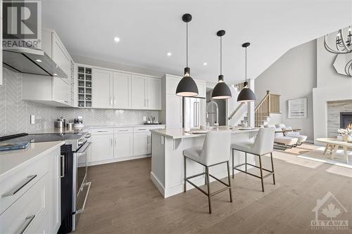 106 Westphalian Avenue, Ottawa, ON - Indoor Photo Showing Kitchen With Upgraded Kitchen