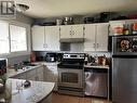 550 Rutland Road S, Kelowna, BC  - Indoor Photo Showing Kitchen With Double Sink 