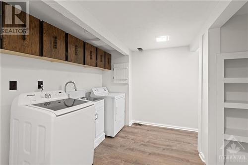 85 Shouldice Crescent, Kanata, ON - Indoor Photo Showing Laundry Room