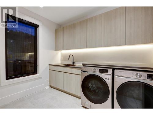 1587 Malbec Place, West Kelowna, BC - Indoor Photo Showing Laundry Room