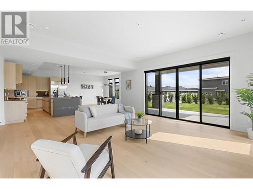 1587 Malbec Place, West Kelowna, BC - Indoor Photo Showing Living Room