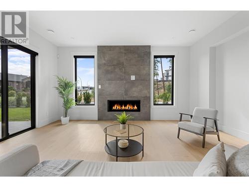 1587 Malbec Place, West Kelowna, BC - Indoor Photo Showing Living Room With Fireplace