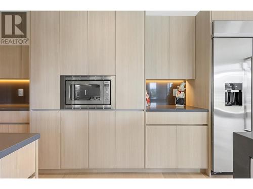 1587 Malbec Place, West Kelowna, BC - Indoor Photo Showing Kitchen