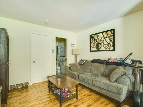 Living room - 490  - 496 Av. Du Parc, Saint-Jérôme, QC - Indoor Photo Showing Living Room