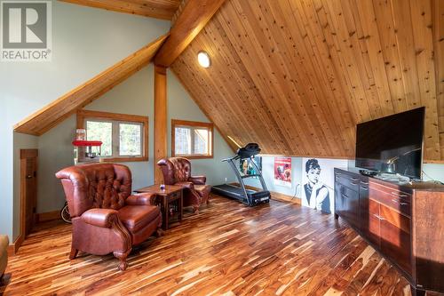 2065 Mcmurdo Road, Golden, BC - Indoor