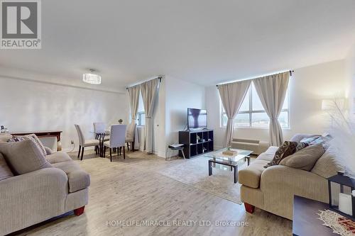 710 - 2835 Islington Avenue, Toronto (Humber Summit), ON - Indoor Photo Showing Living Room