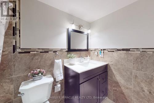 710 - 2835 Islington Avenue, Toronto (Humber Summit), ON - Indoor Photo Showing Bathroom