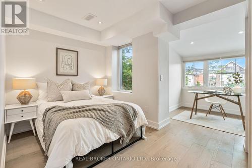 168 Essex Street, Toronto (Dovercourt-Wallace Emerson-Junction), ON - Indoor Photo Showing Bedroom