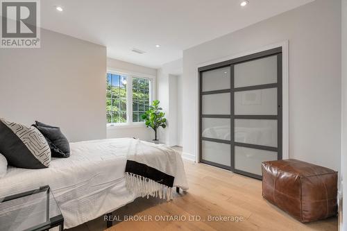 168 Essex Street, Toronto (Dovercourt-Wallace Emerson-Junction), ON - Indoor Photo Showing Bedroom