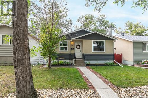 26 Marshall Crescent, Regina, SK - Outdoor With Facade