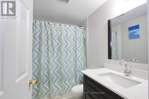 4 Adam Street, Brampton, ON - Indoor Photo Showing Bathroom