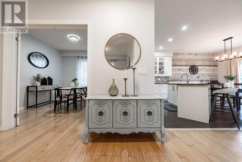 182 Bons Avenue, Clarington (Bowmanville), ON - Indoor Photo Showing Kitchen With Upgraded Kitchen