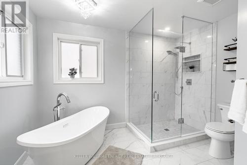 182 Bons Avenue, Clarington (Bowmanville), ON - Indoor Photo Showing Bathroom