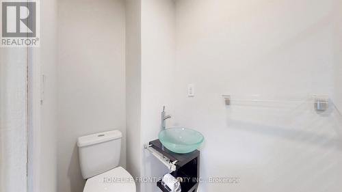 77 Elmwood Avenue, Richmond Hill, ON - Indoor Photo Showing Bathroom