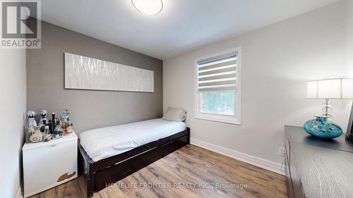 77 Elmwood Avenue, Richmond Hill, ON - Indoor Photo Showing Bedroom