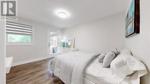 77 Elmwood Avenue, Richmond Hill, ON - Indoor Photo Showing Bedroom