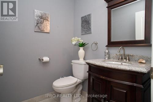 487 Cullen Avenue, Mississauga (Cooksville), ON - Indoor Photo Showing Bathroom