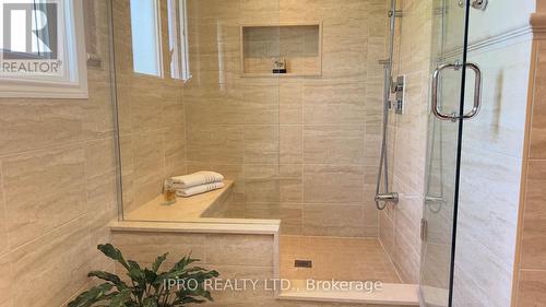 487 Cullen Avenue, Mississauga (Cooksville), ON - Indoor Photo Showing Bathroom