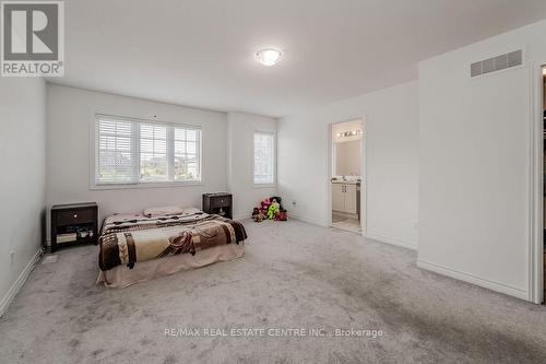 43 Woodedge Circle, Kitchener, ON - Indoor Photo Showing Bedroom