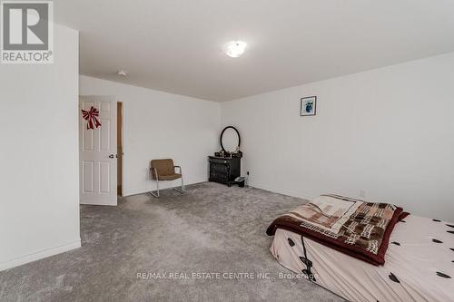 43 Woodedge Circle, Kitchener, ON - Indoor Photo Showing Other Room