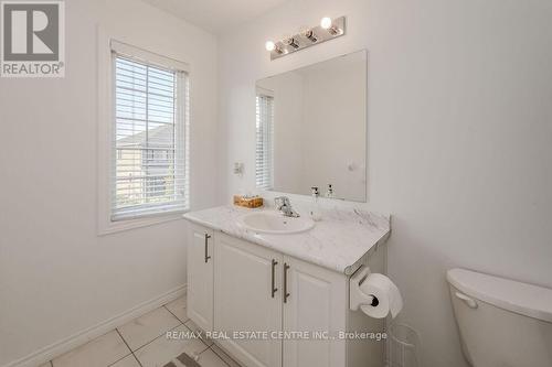 43 Woodedge Circle, Kitchener, ON - Indoor Photo Showing Bathroom