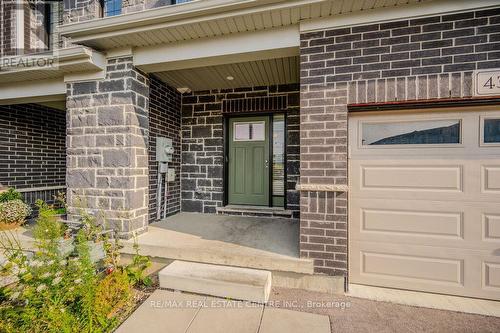 43 Woodedge Circle, Kitchener, ON - Outdoor